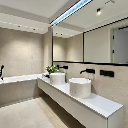 Malgorzaty Sobczak *